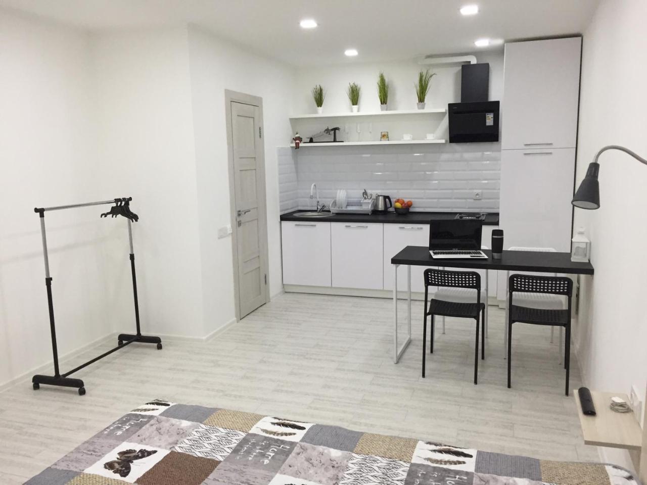 Cozy Underground Apartment At The Center Kherson Luaran gambar