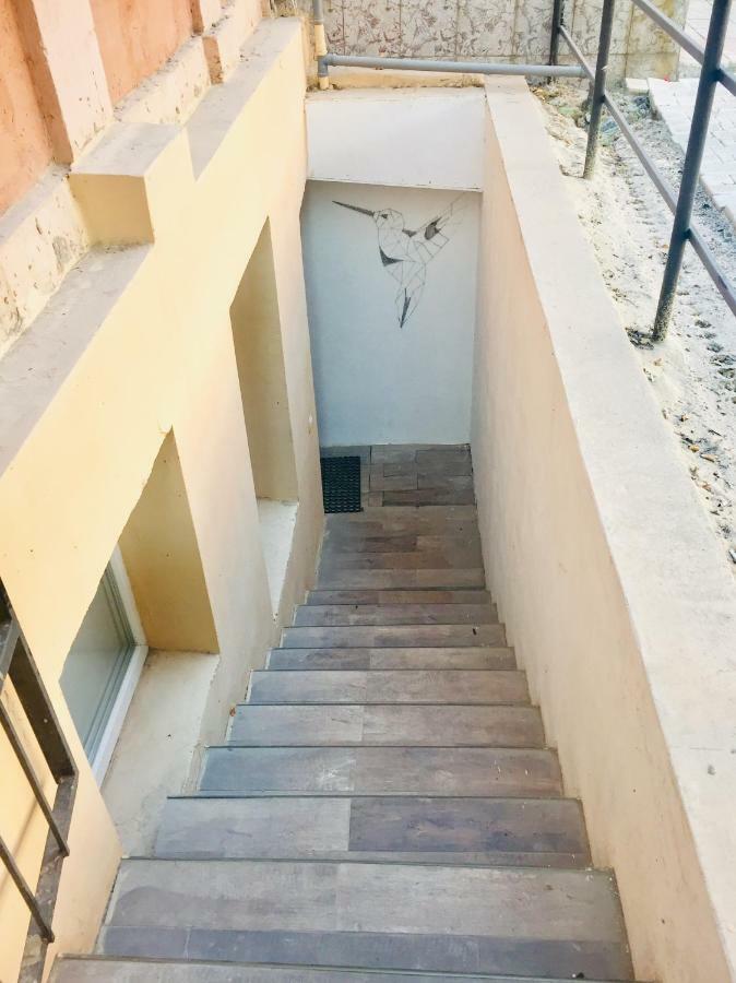 Cozy Underground Apartment At The Center Kherson Luaran gambar